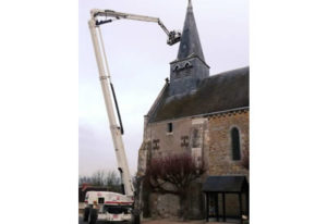 Location Nacelle automotrice à bras 40 m articulée ou télescopique diesel