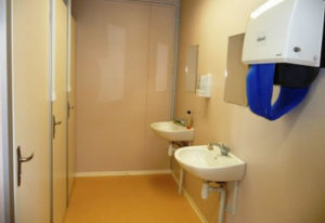 Location bungalow sanitaire avec 3 WC