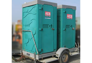 Location cabine sanitaire autonome avec 2 WC sur remorque